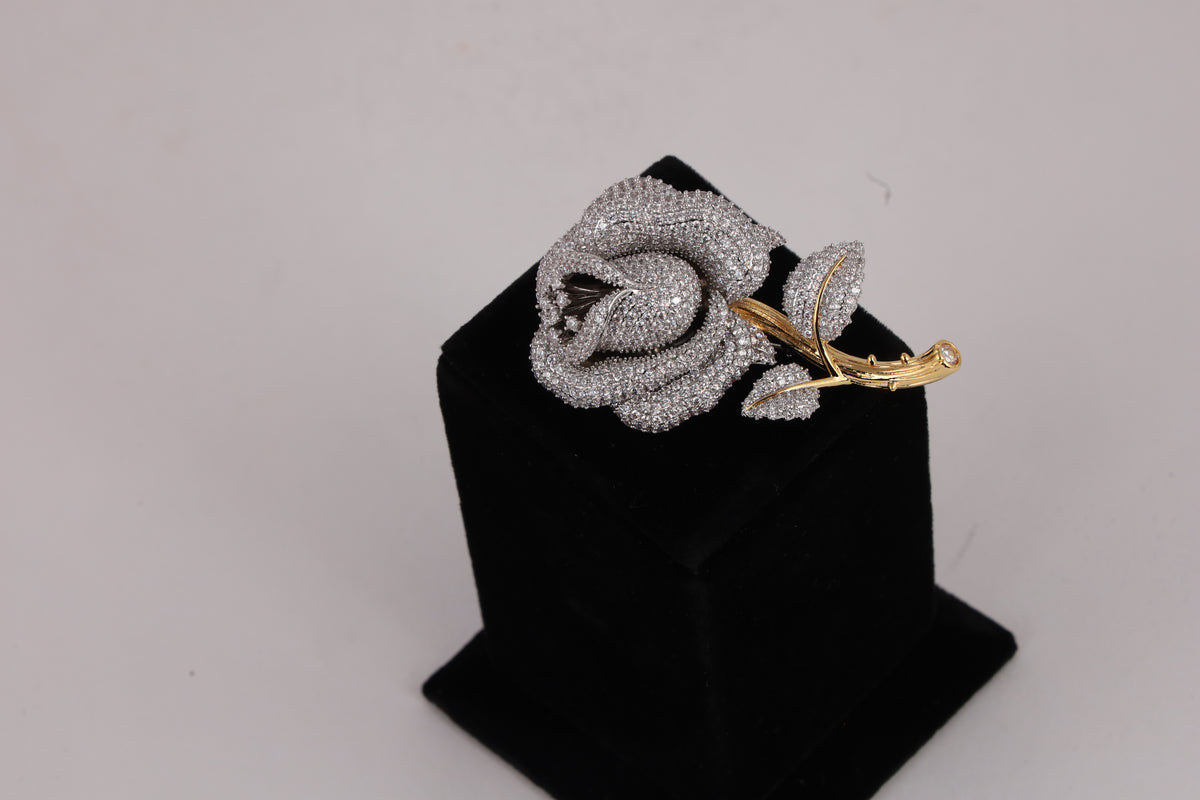 Elegant Crystal Rose Brooch with Golden Stem