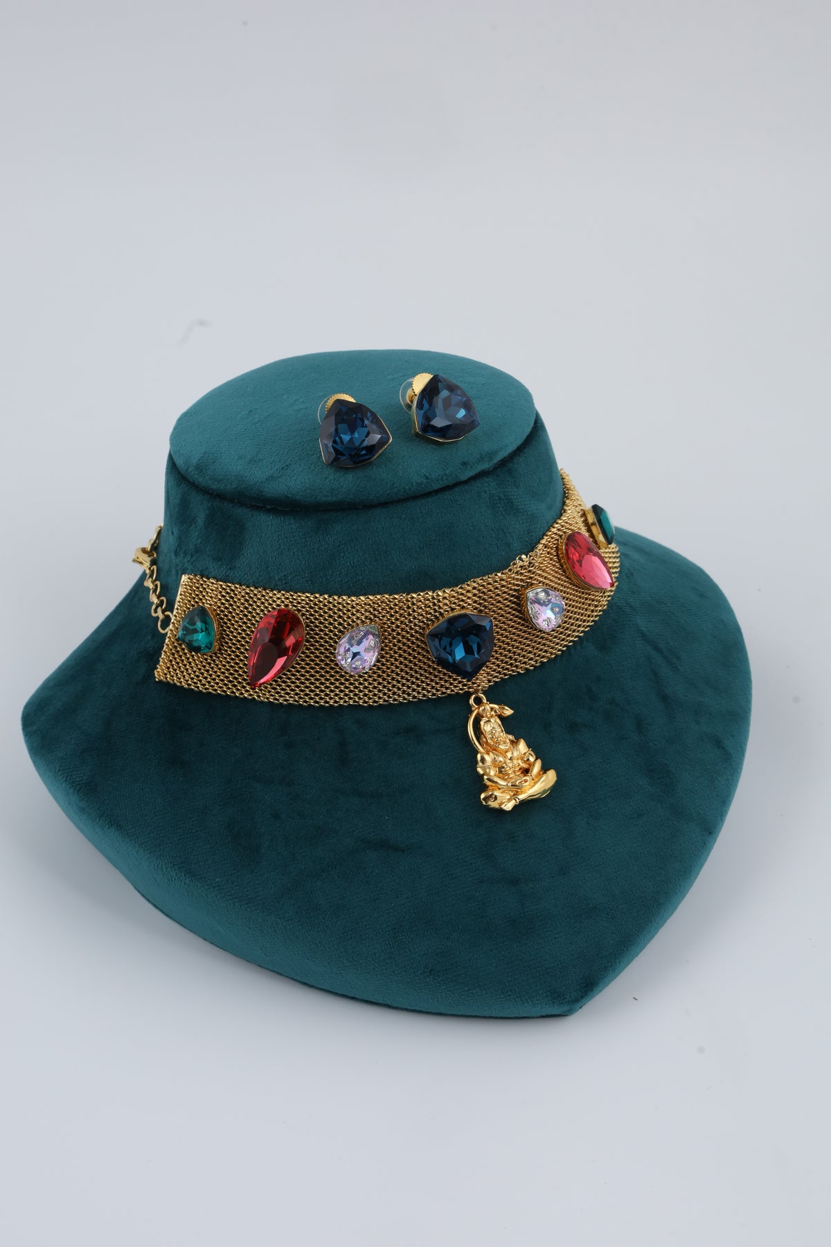 Multicolour Stone Choker Necklace Set | CHAKAI 137