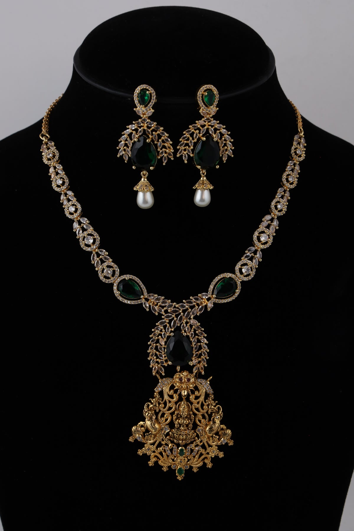 Gold-Tone Bridal Necklace Set with Green Accents & Pearl Drop Earrings