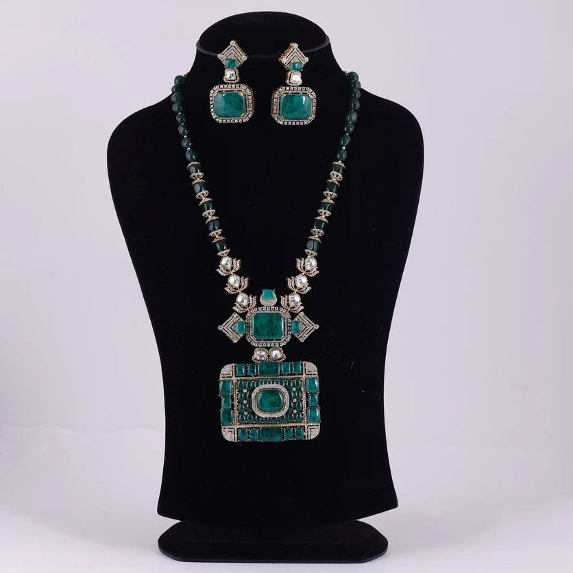 Emerald Green Statement Necklace Set — view A