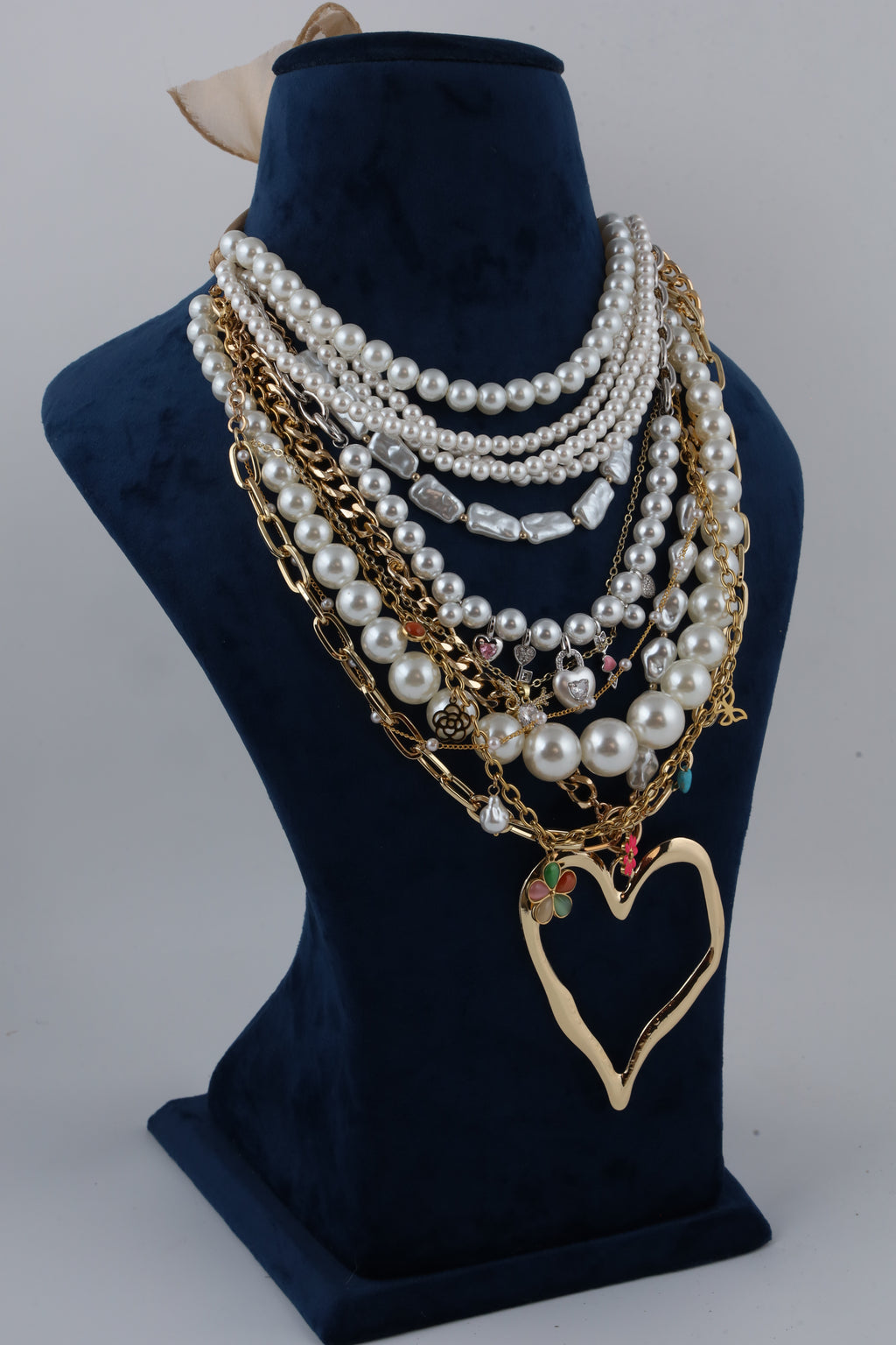 Multilayer Pearl Statement Necklace with Heart Pendant