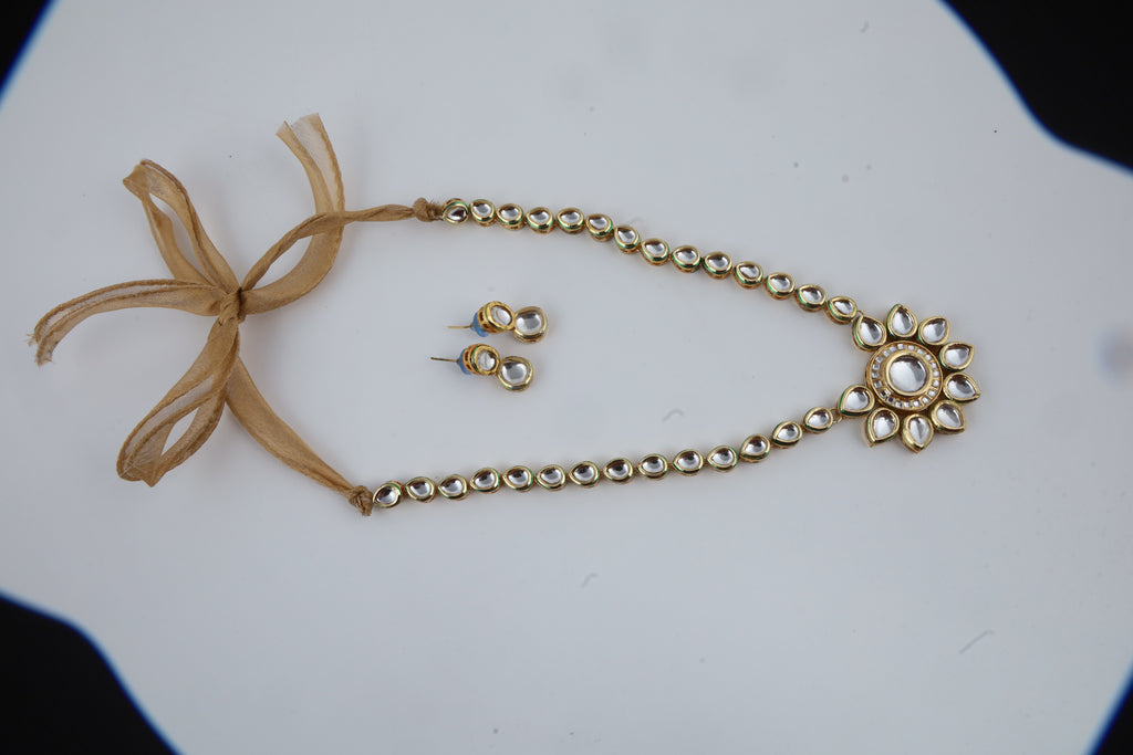 Gold-Tone Kundan Teardrop Necklace Set with Matching Earrings