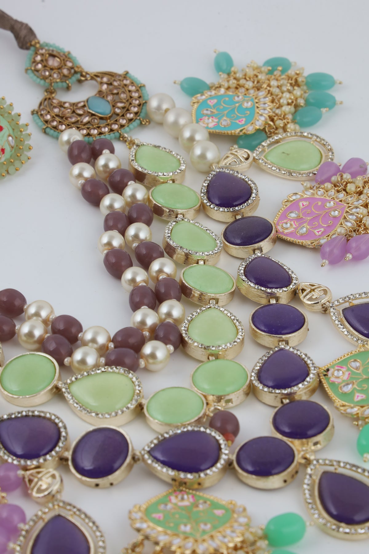 Multicolour Kundan Statement Necklace Set with Matching Earrings