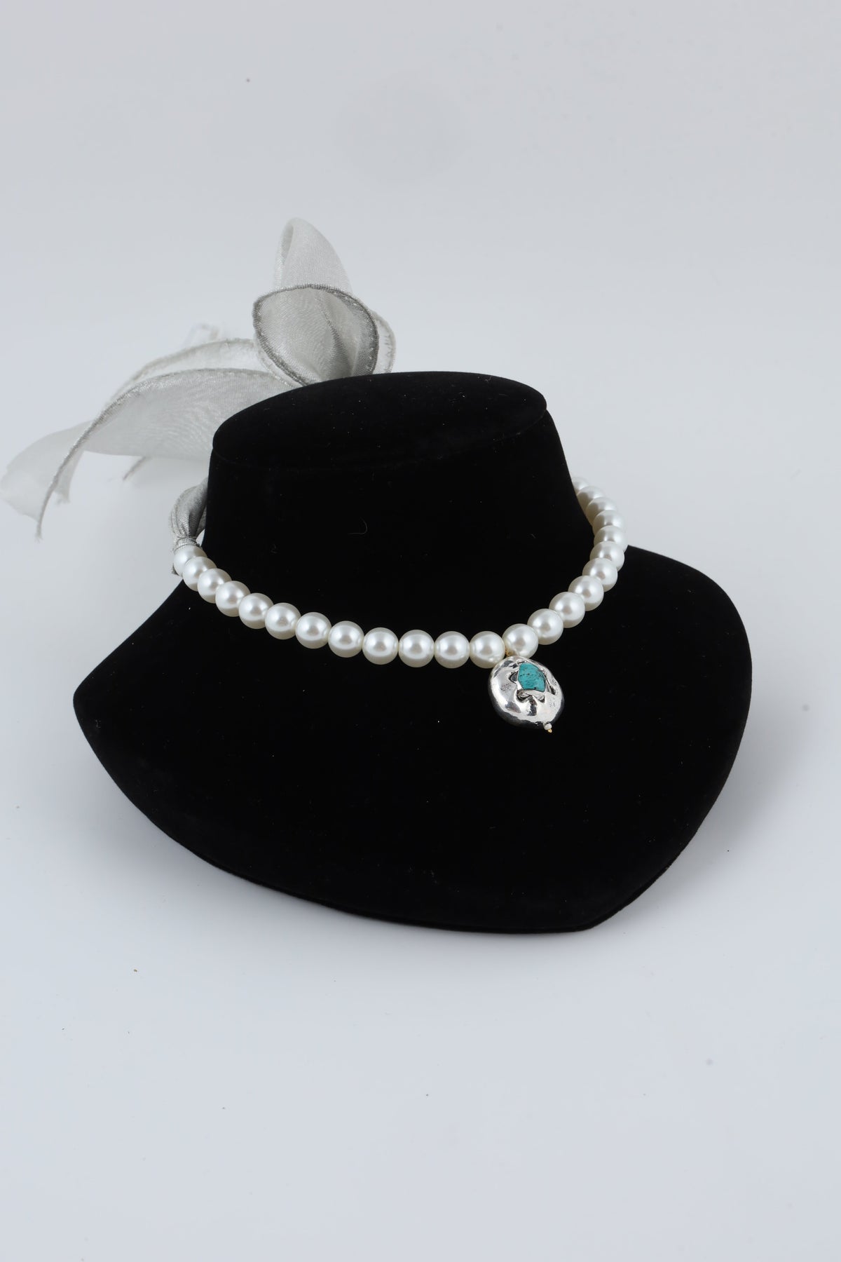 Pearl Necklace with Turquoise Pendant