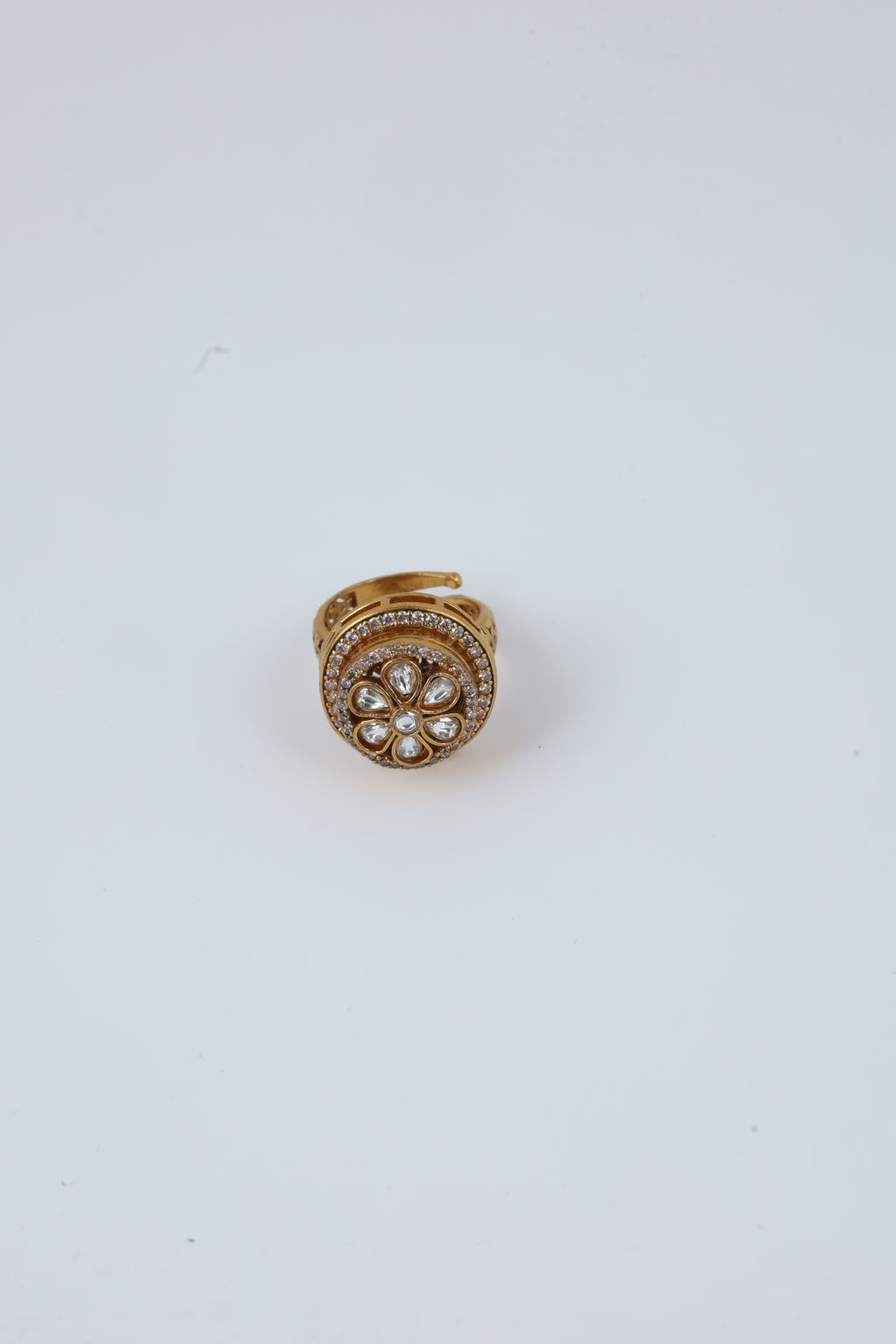 Gold Tone Ornate Floral Cluster Ring