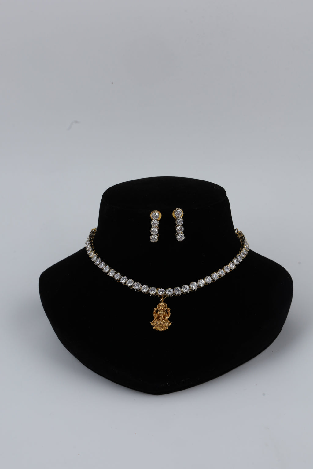 Silver Tone Crystal Necklace and Earrings Set
