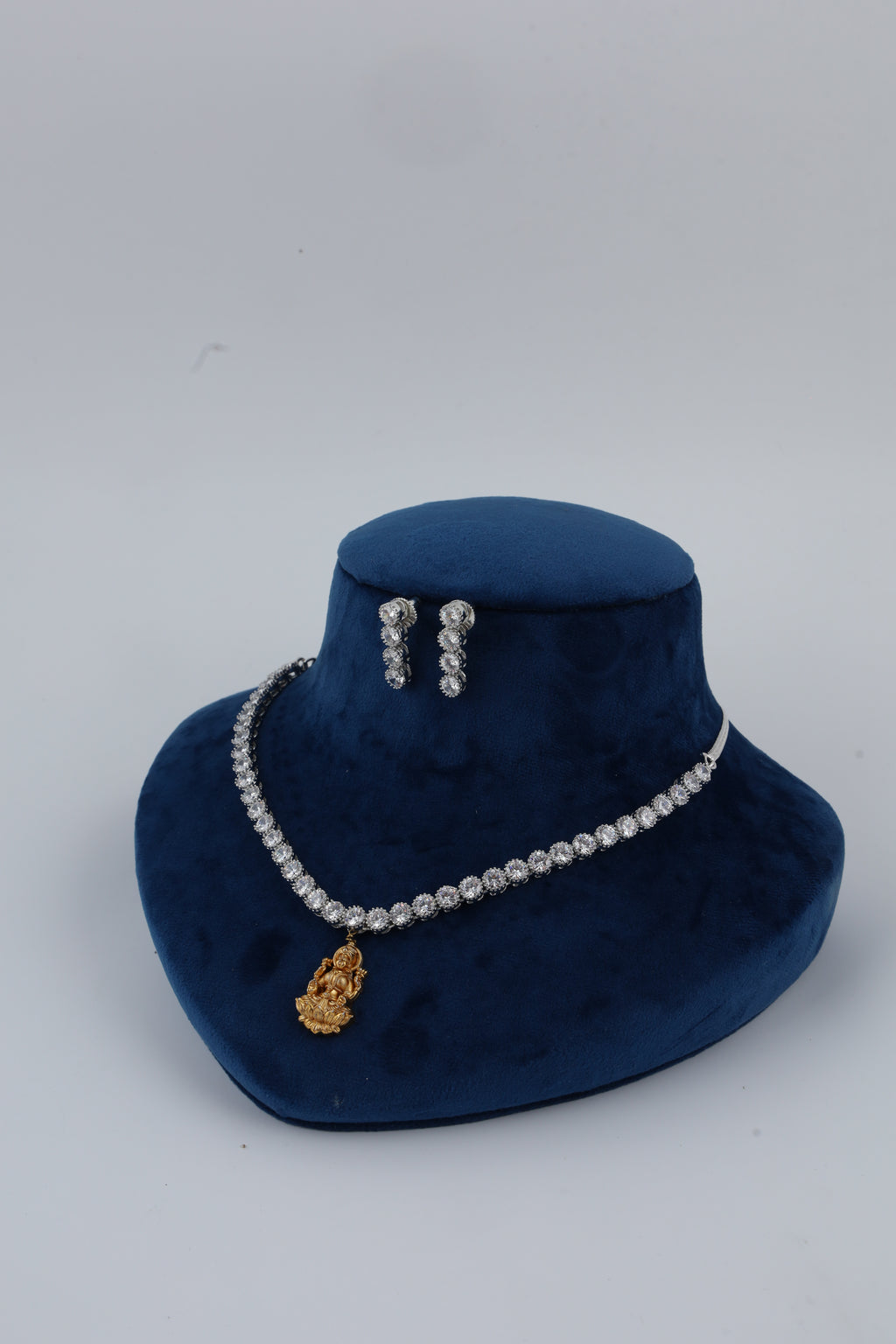 Crystal Necklace Set for Festive Occasions
