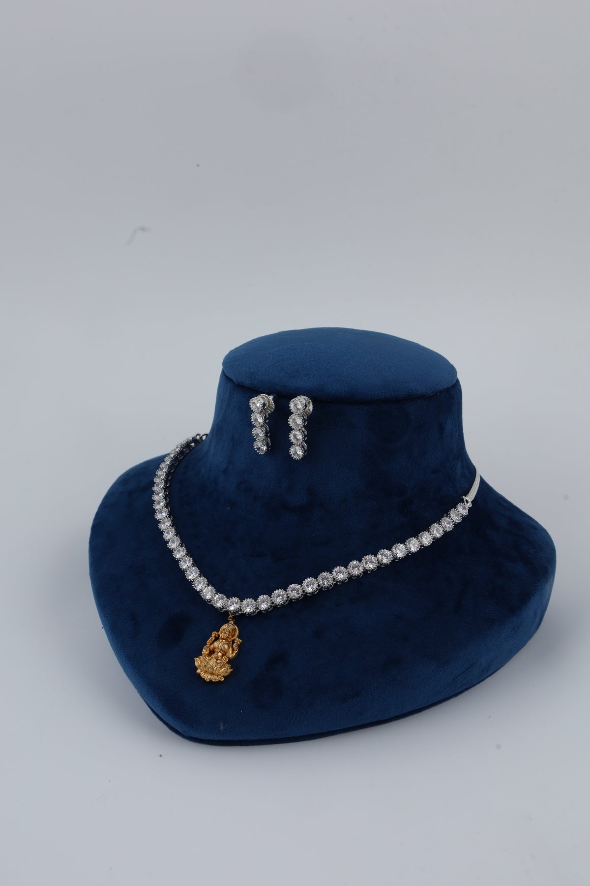 Crystal Necklace Set for Festive Occasions