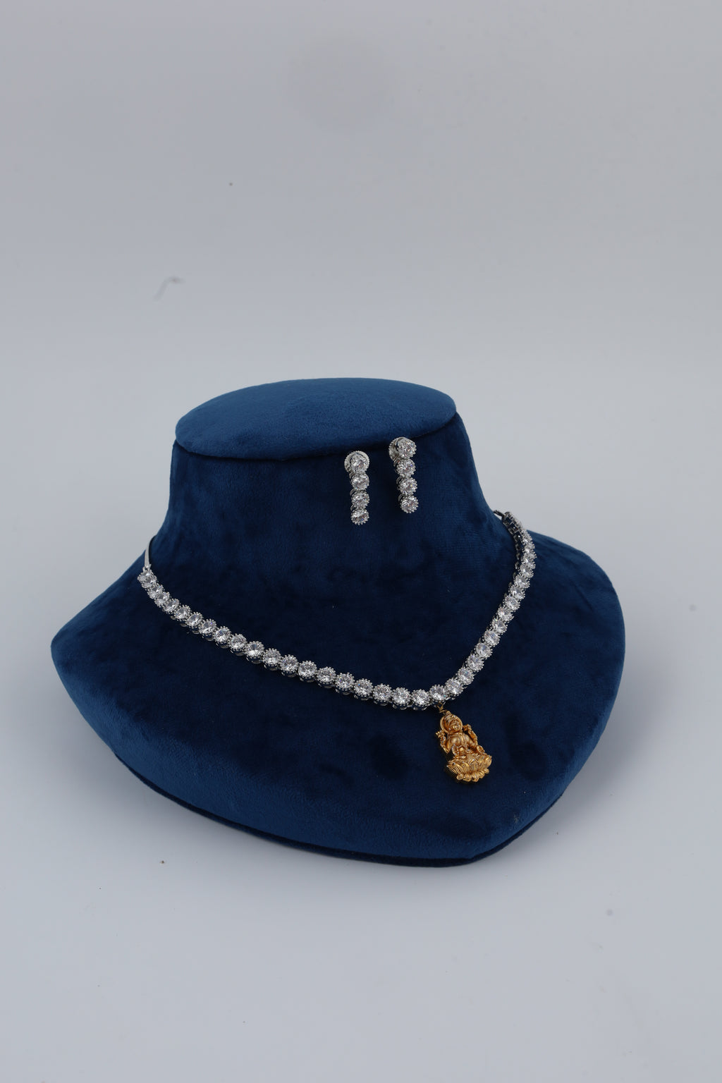 Crystal Necklace Set for Festive Occasions