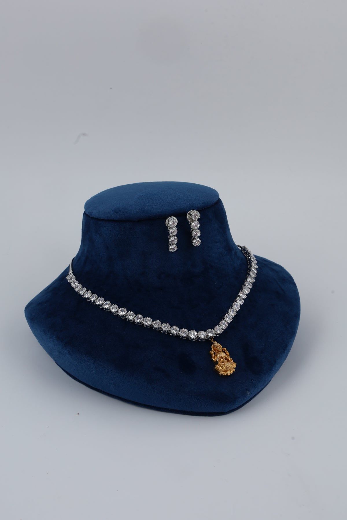 Crystal Necklace Set for Festive Occasions