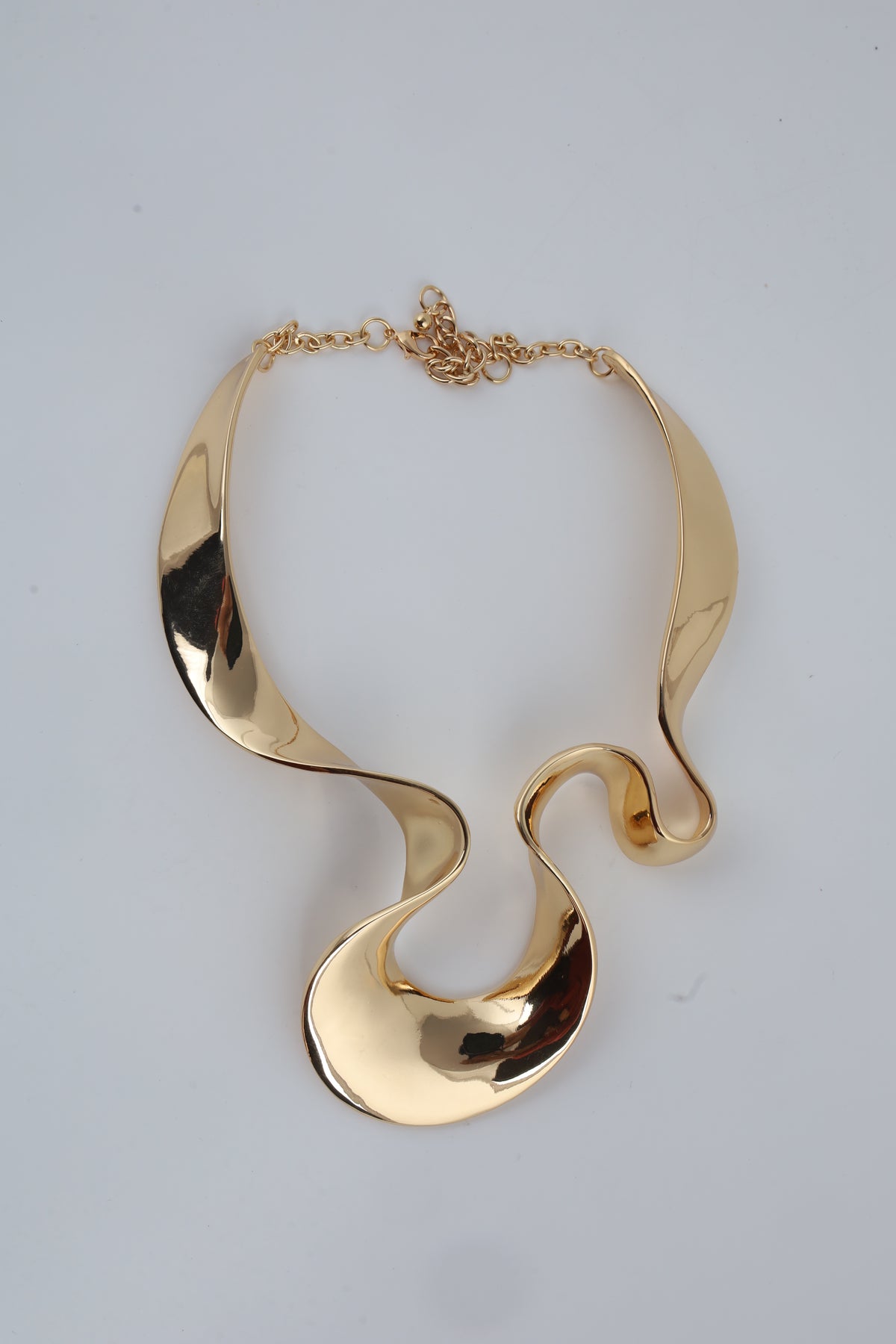 Sculptural Gold Tone Collar Necklace for Women