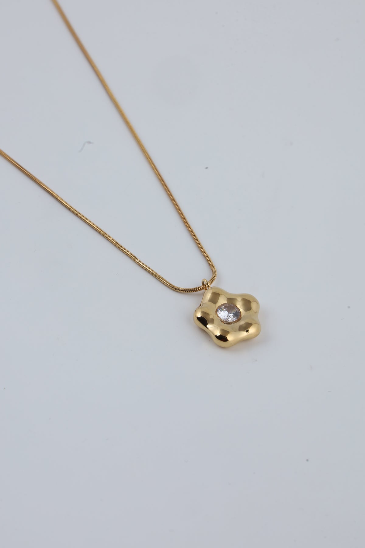 Floral Gold Tone Pendant Necklace