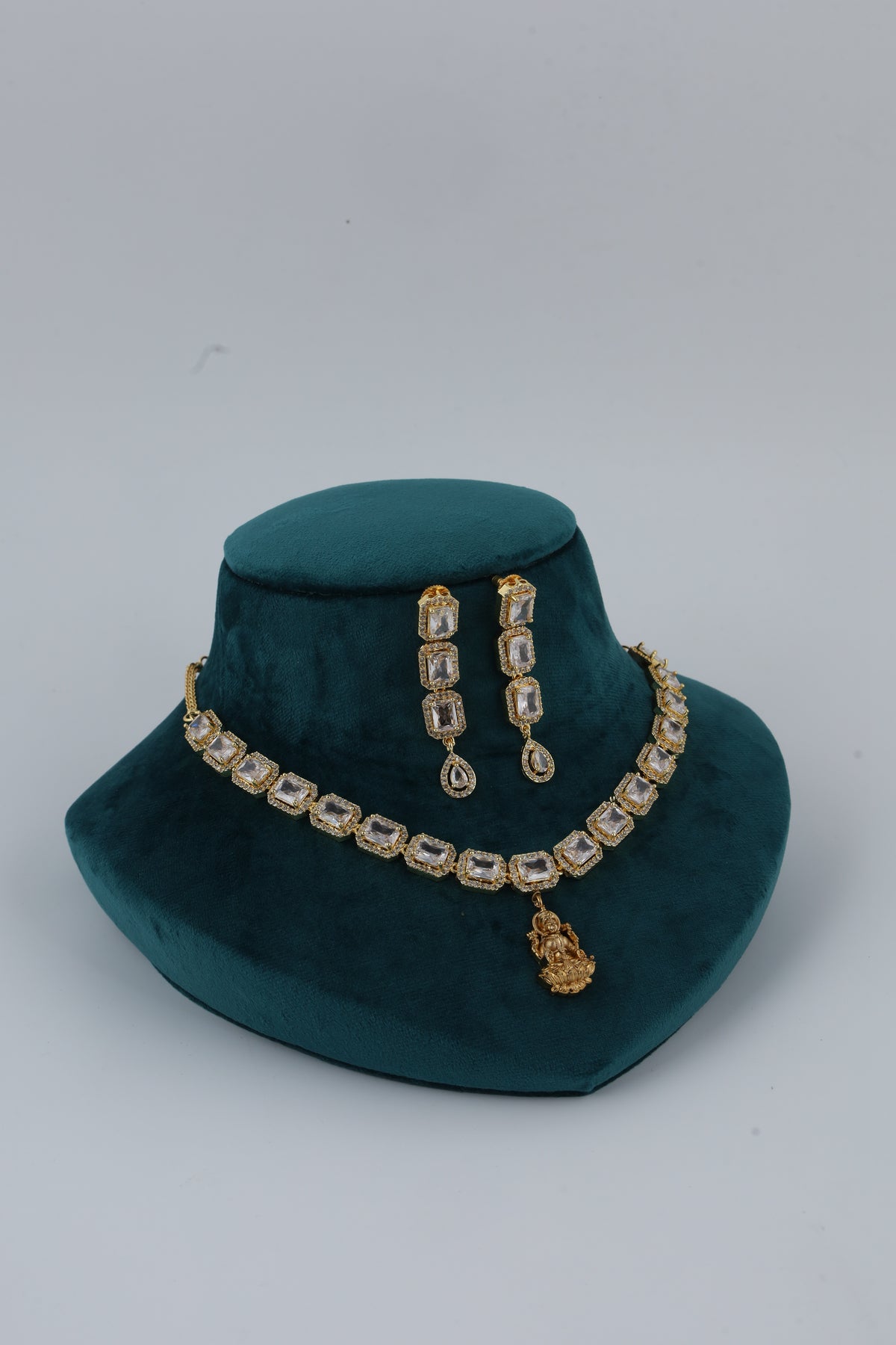 Gold Tone Crystal Necklace with Matching Earrings